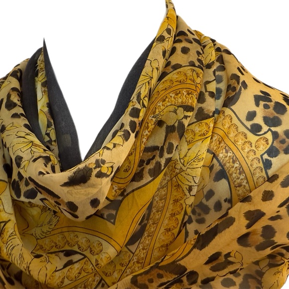 Roberto Cavalli Italy Silk Scarf  🇮🇹 – Leopard & Yellow Rose Print - Picture 5 of 10